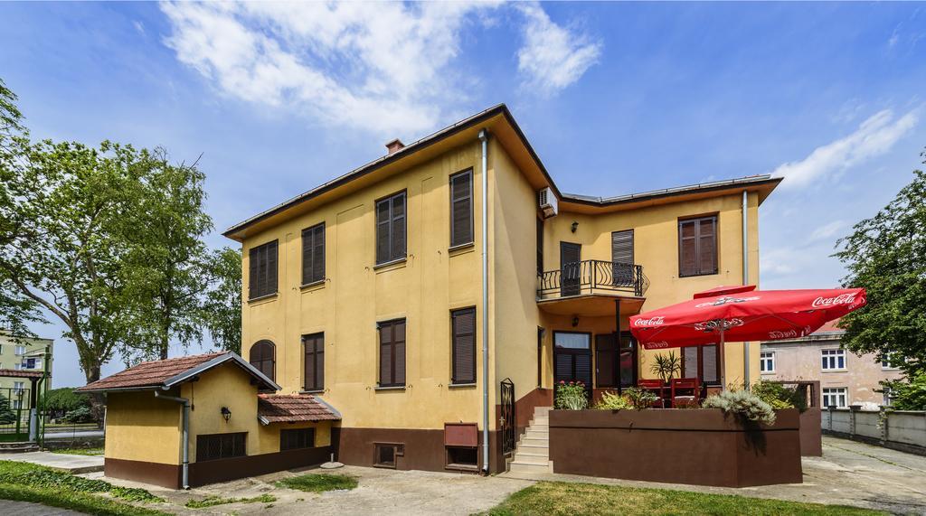 Vila Regina Rooms Karlovac Exterior foto
