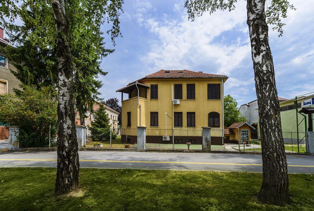Vila Regina Rooms Karlovac Exterior foto